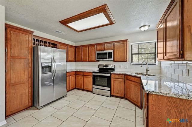 5107 Leaning Oak Drive, Killeen, TX 76542