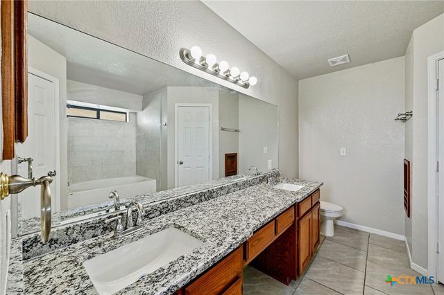 5107 Leaning Oak Drive, Killeen, TX 76542