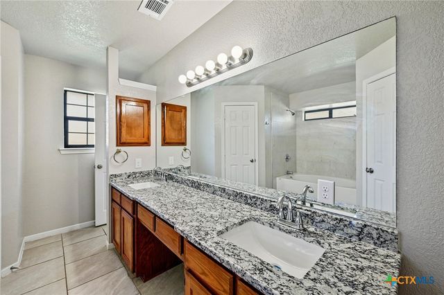 5107 Leaning Oak Drive, Killeen, TX 76542