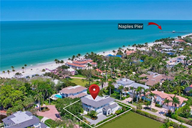 2020 Gordon DR, Naples, FL 34102