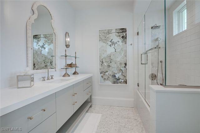 2020 Gordon DR, Naples, FL 34102