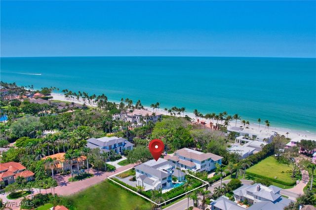 2020 Gordon DR, Naples, FL 34102