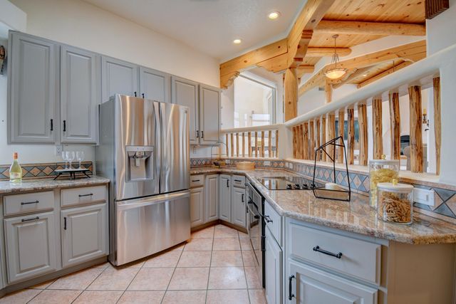 7 Cory Court, Placitas, NM 87043