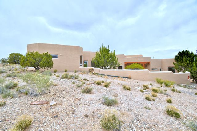 7 Cory Court, Placitas, NM 87043