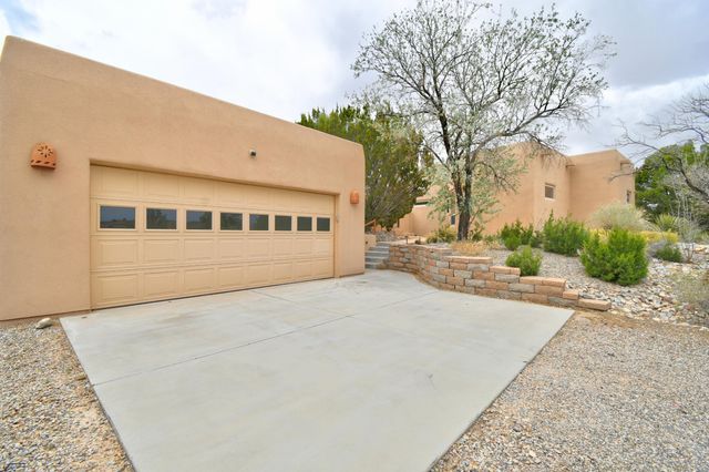 7 Cory Court, Placitas, NM 87043