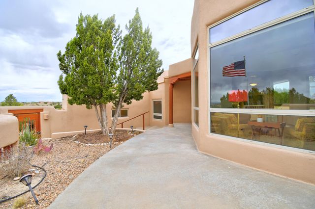 7 Cory Court, Placitas, NM 87043