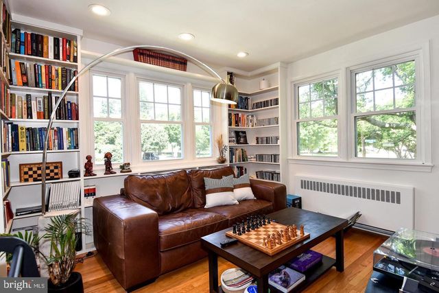 4732 ELLICOTT ST NW, Washington, DC 20016