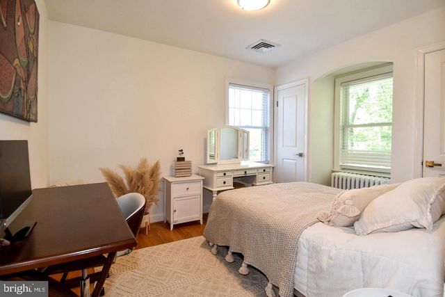 4732 ELLICOTT ST NW, Washington, DC 20016