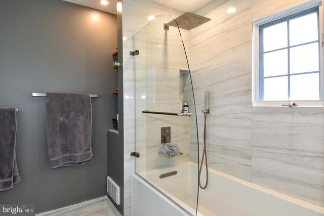 4732 ELLICOTT ST NW, Washington, DC 20016