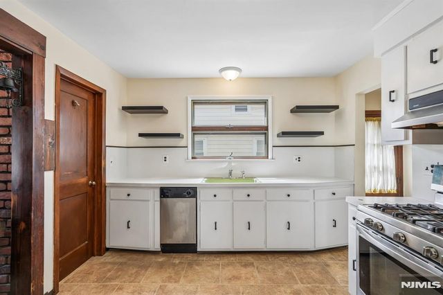 21 Ferncliff Road, Bloomfield, NJ 07003