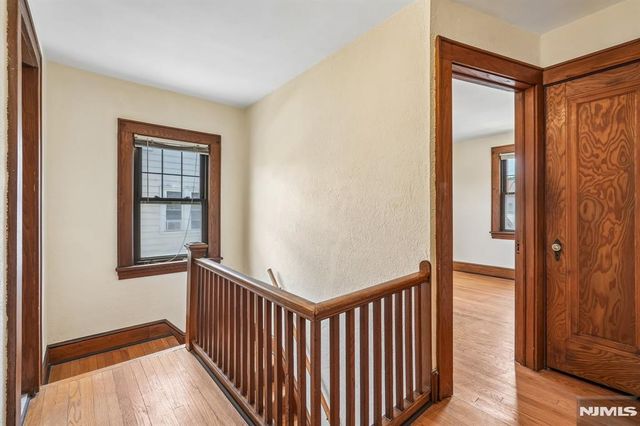 21 Ferncliff Road, Bloomfield, NJ 07003