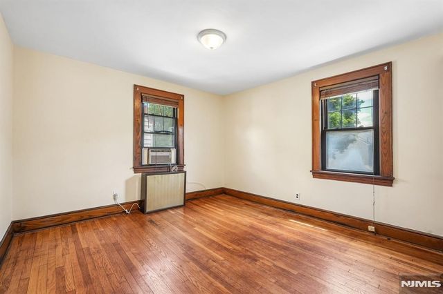 21 Ferncliff Road, Bloomfield, NJ 07003