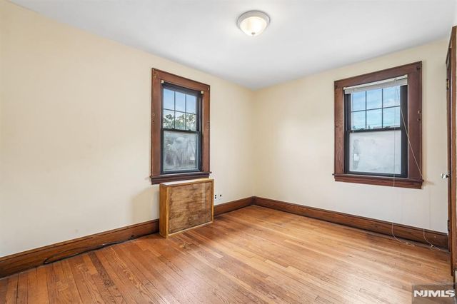 21 Ferncliff Road, Bloomfield, NJ 07003