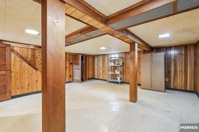21 Ferncliff Road, Bloomfield, NJ 07003