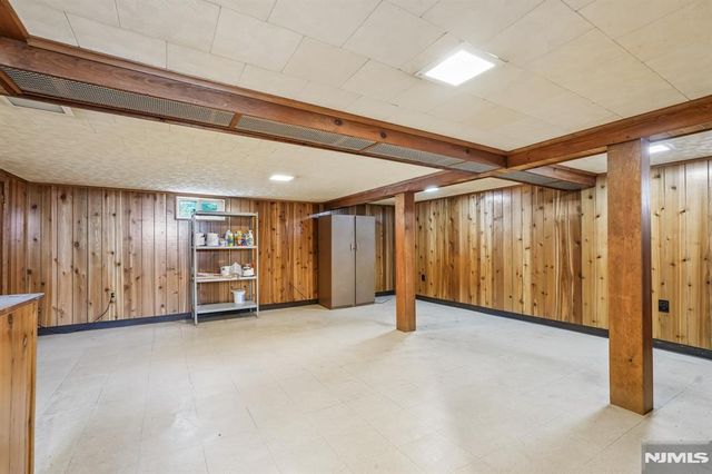 21 Ferncliff Road, Bloomfield, NJ 07003