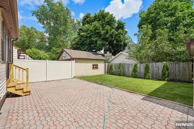 21 Ferncliff Road, Bloomfield, NJ 07003