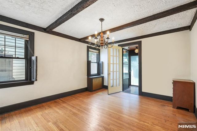 21 Ferncliff Road, Bloomfield, NJ 07003