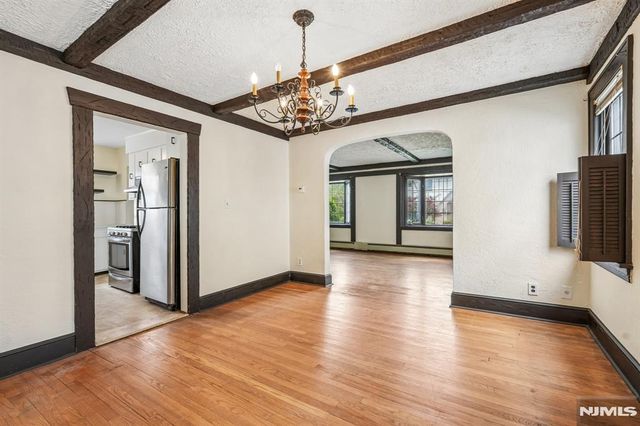 21 Ferncliff Road, Bloomfield, NJ 07003