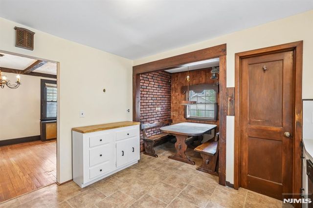 21 Ferncliff Road, Bloomfield, NJ 07003