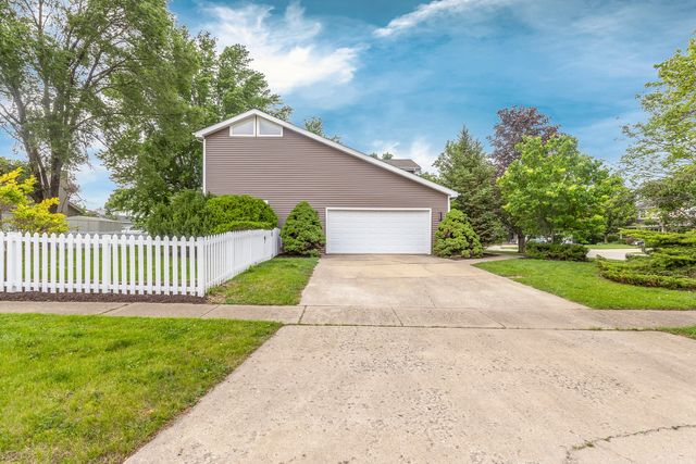 1119 Wheatland Drive, Shorewood, IL 60404