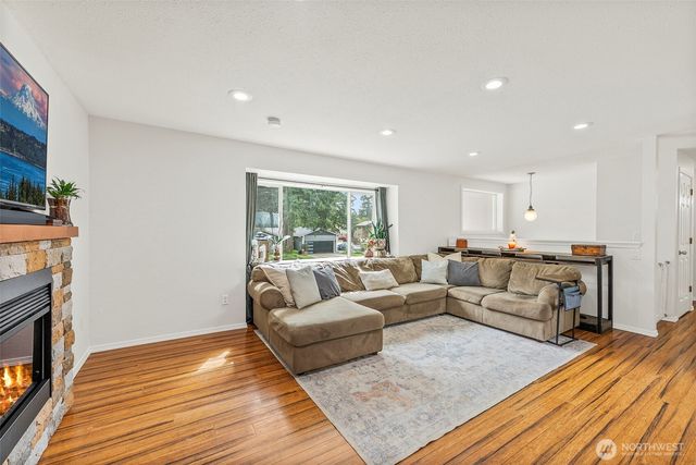 18818 79th Avenue Ct E, Puyallup, WA 98375