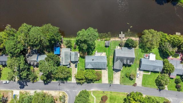 301 Flamingo Drive, Clayton, NC 27520