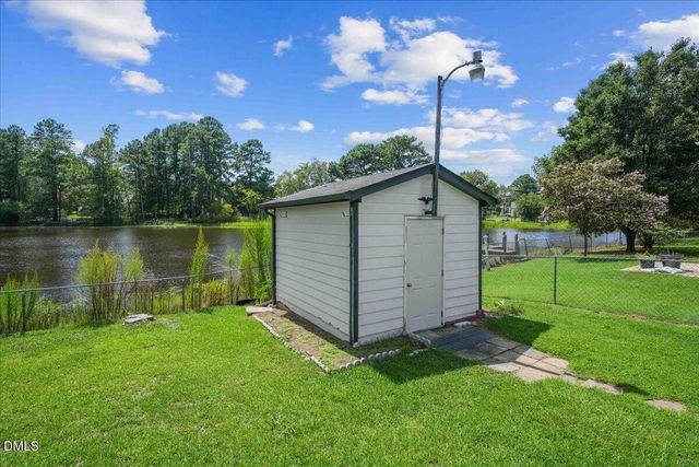 301 Flamingo Drive, Clayton, NC 27520