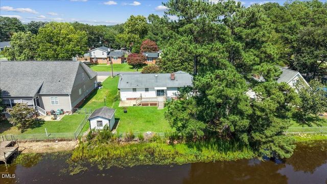 301 Flamingo Drive, Clayton, NC 27520