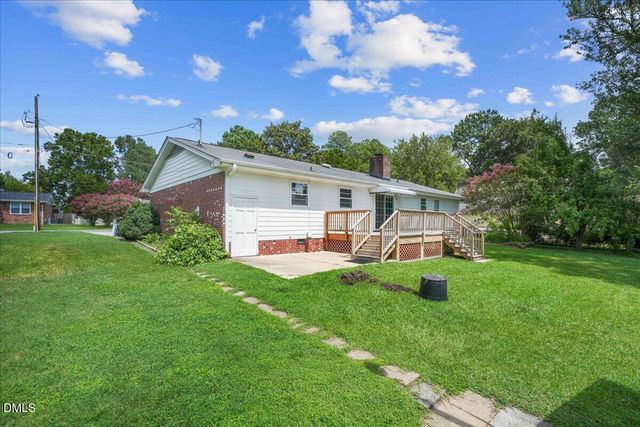 301 Flamingo Drive, Clayton, NC 27520