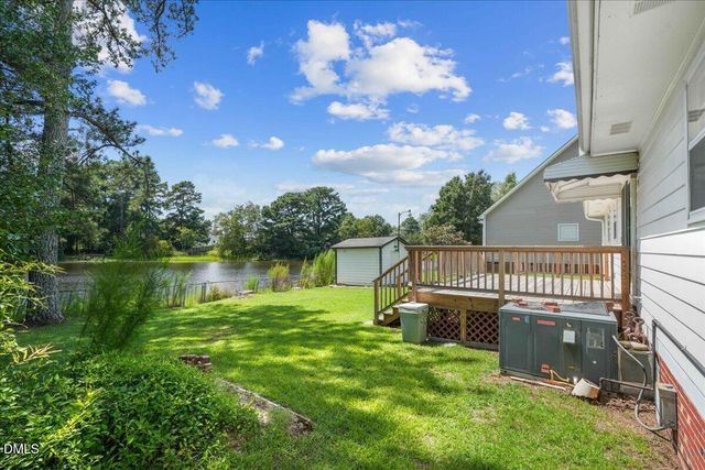 301 Flamingo Drive, Clayton, NC 27520