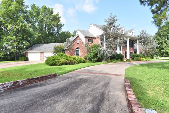 13706 S 18th Street, Bixby, OK 74008