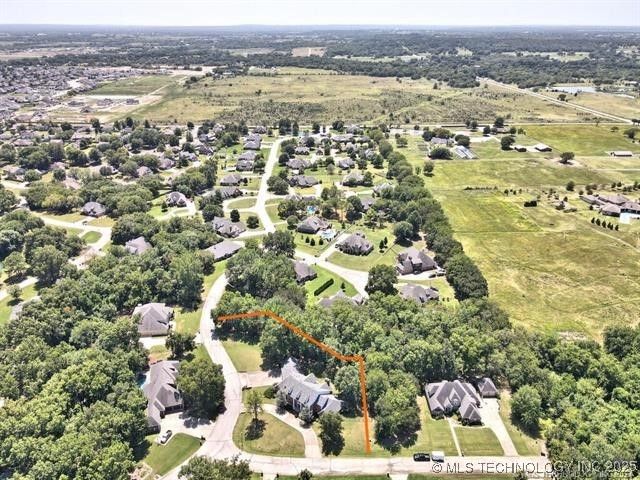 13706 S 18th Street, Bixby, OK 74008