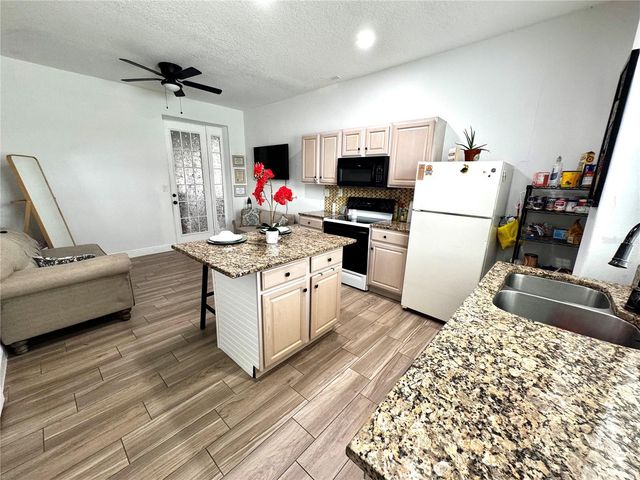 2601 GOLD DUST CIRCLE, Kissimmee, FL 34744