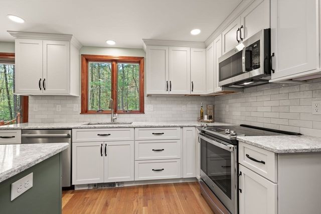 2 Briggs Pond Way, Sharon, MA 02067