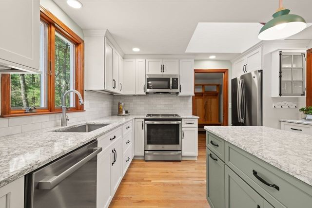 2 Briggs Pond Way, Sharon, MA 02067