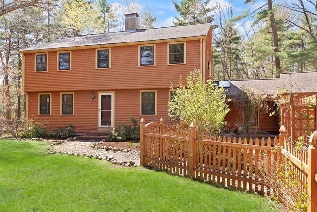 2 Briggs Pond Way, Sharon, MA 02067