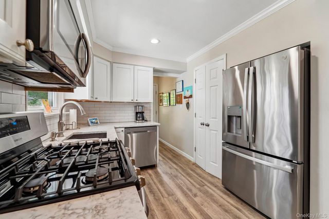 30 Pine Lane, New City, NY 10956