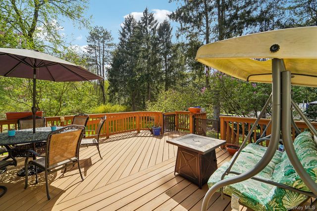 30 Pine Lane, New City, NY 10956