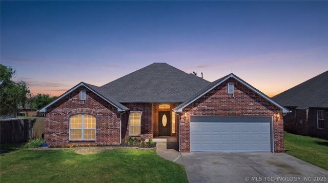 11739 N 115th Avenue E, Collinsville, OK 74021