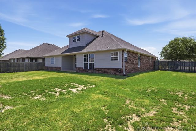 11739 N 115th Avenue E, Collinsville, OK 74021