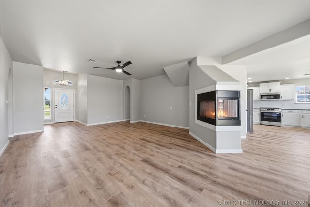 11739 N 115th Avenue E, Collinsville, OK 74021
