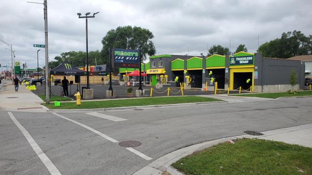 801 W Roosevelt Road, Maywood, IL 60153