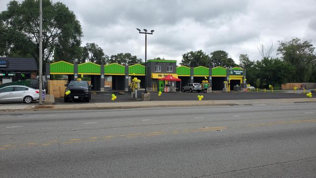 801 W Roosevelt Road, Maywood, IL 60153