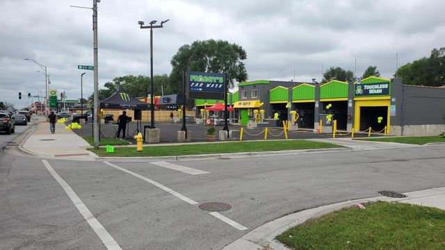 801 W Roosevelt Road, Maywood, IL 60153