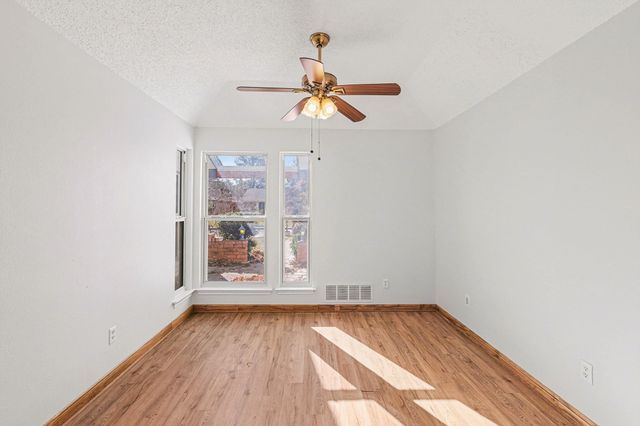 1525 Juniper Lane, Lewisville, TX 75077