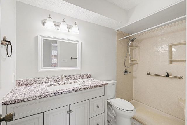 1525 Juniper Lane, Lewisville, TX 75077