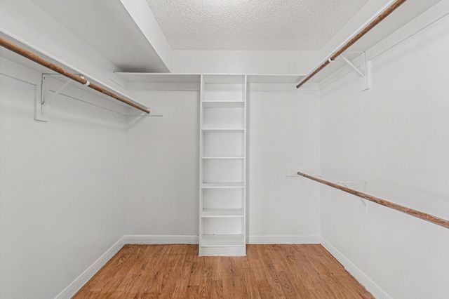 1525 Juniper Lane, Lewisville, TX 75077