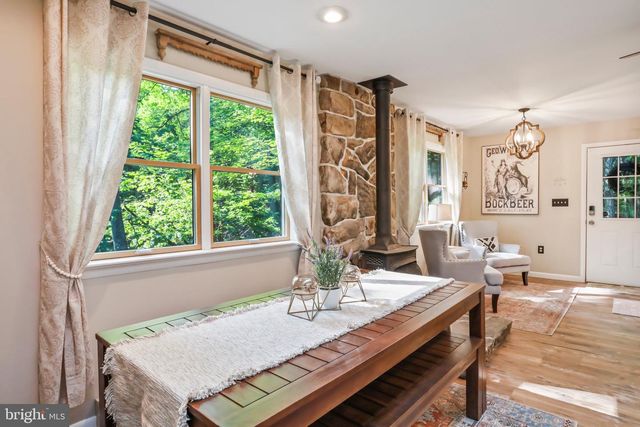 148 AMBERWOOD LN, Great Cacapon, WV 25422