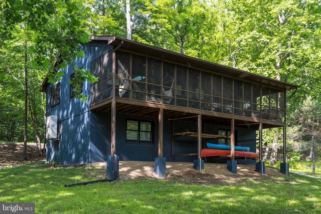 148 AMBERWOOD LN, Great Cacapon, WV 25422