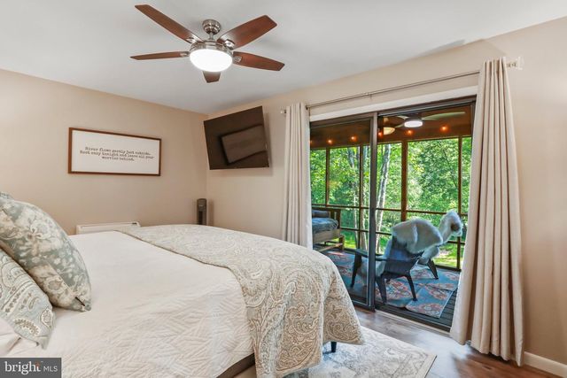 148 AMBERWOOD LN, Great Cacapon, WV 25422